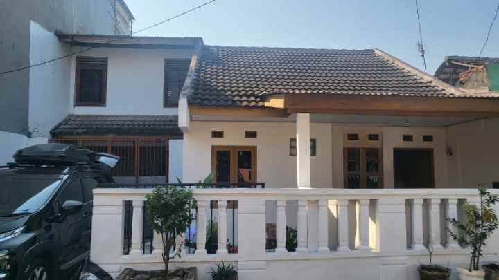 rumah jl bumi mekarsari cimanggis