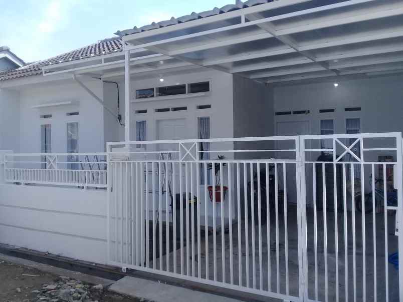 rumah jl jatimekar kp paniisan