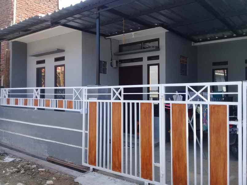 rumah jl jatimekar kp paniisan