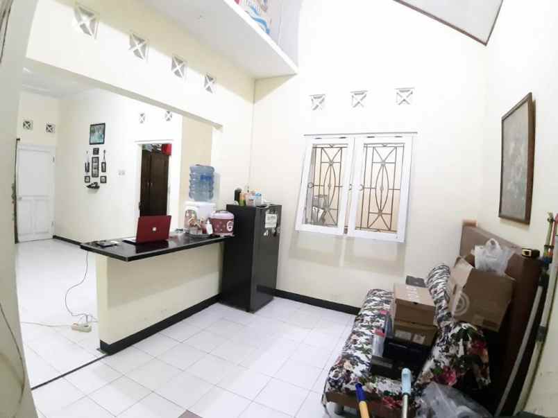 rumah kawasan elit di sariharjo sleman