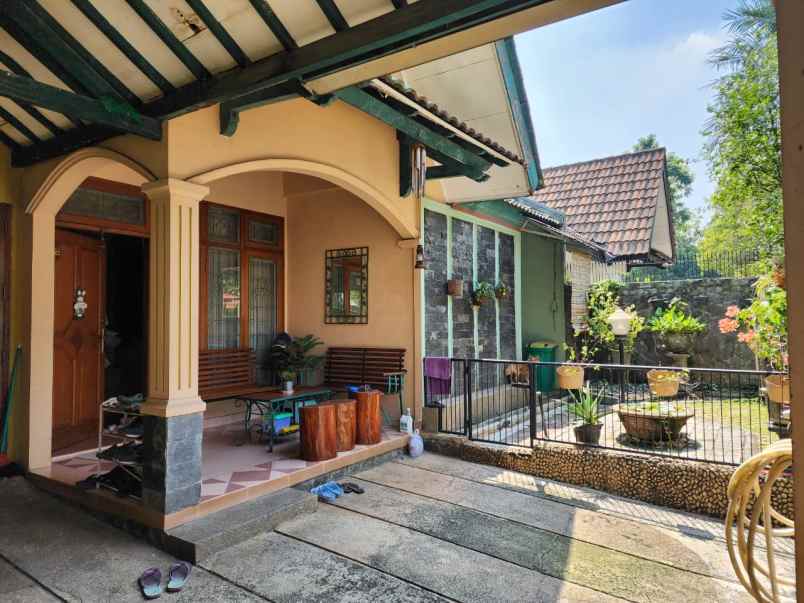 rumah klasik giriloka bsd