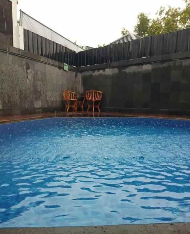 rumah kolam renang pribadi di jl jogja wonosari