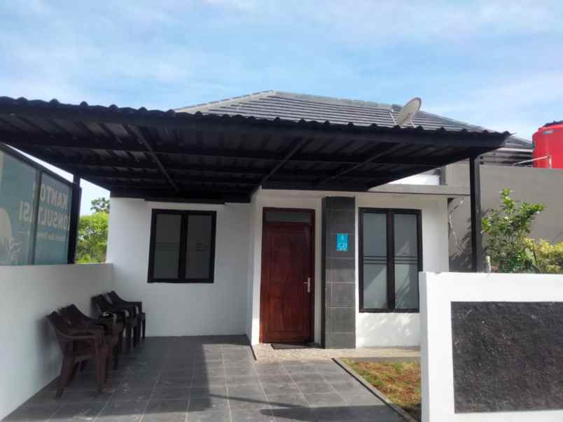 rumah kolam renang pribadi di jl jogja wonosari