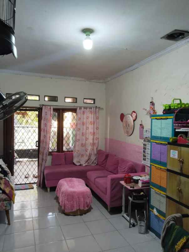 rumah komplek pesona anggrek