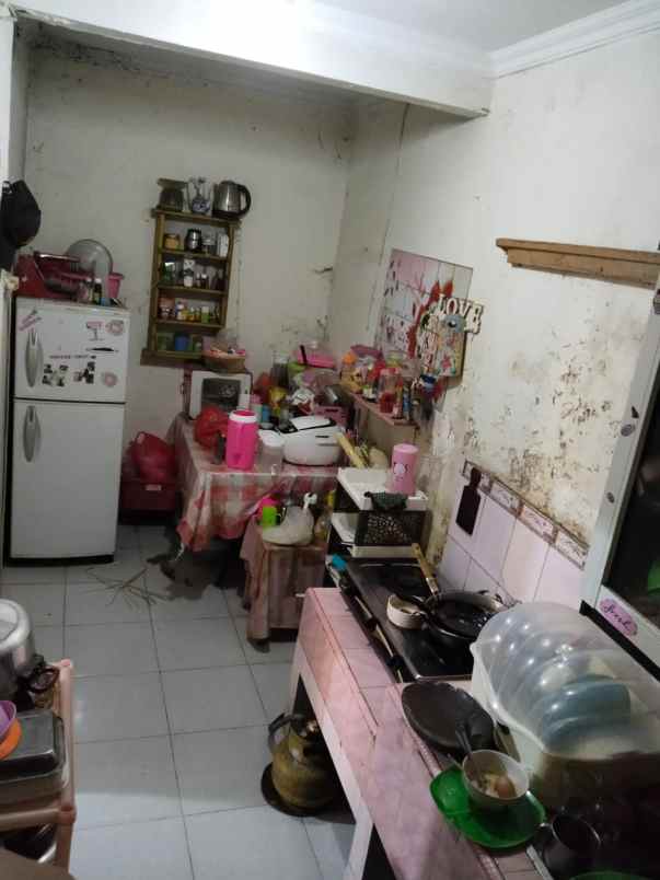 rumah komplek pesona anggrek