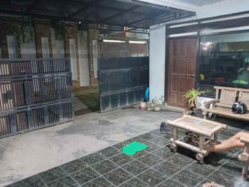 rumah kost 6 kamar area unp kediri siap huni