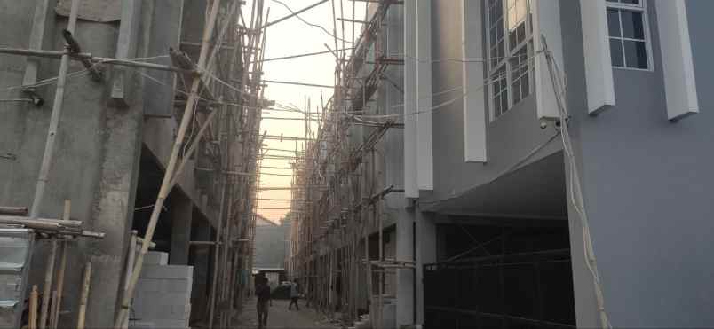 rumah kost ready stock harga murah shm 1 km ui depok