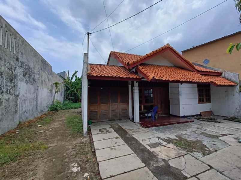 rumah kutisari selatan cocok untuk kostan dekat petra