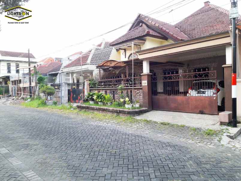 rumah lowokwaru