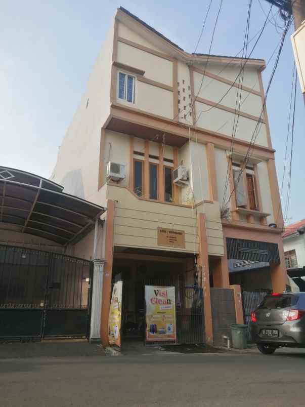 rumah mampang prapatan jaksel