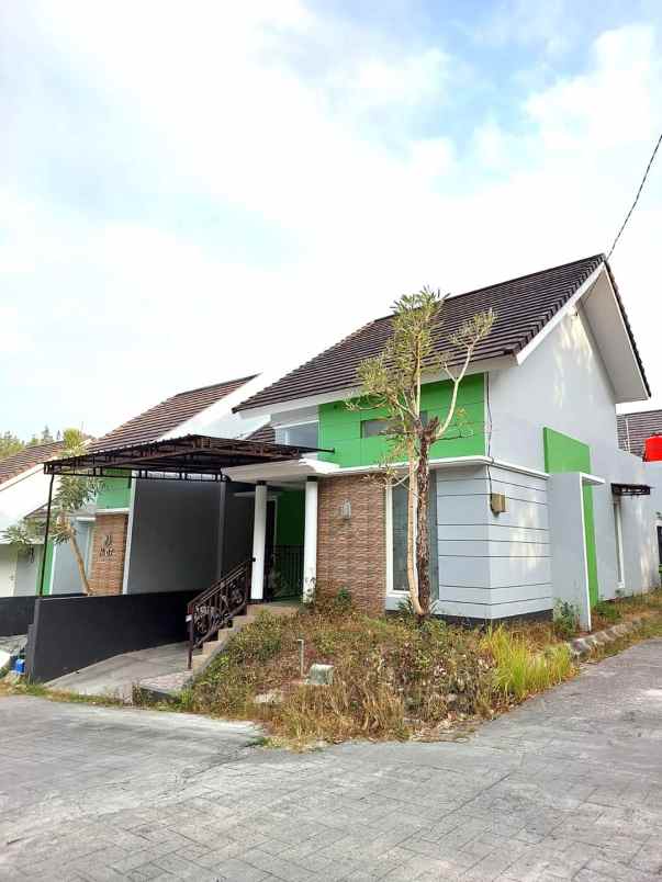 rumah manis minimalis di villa gardenia