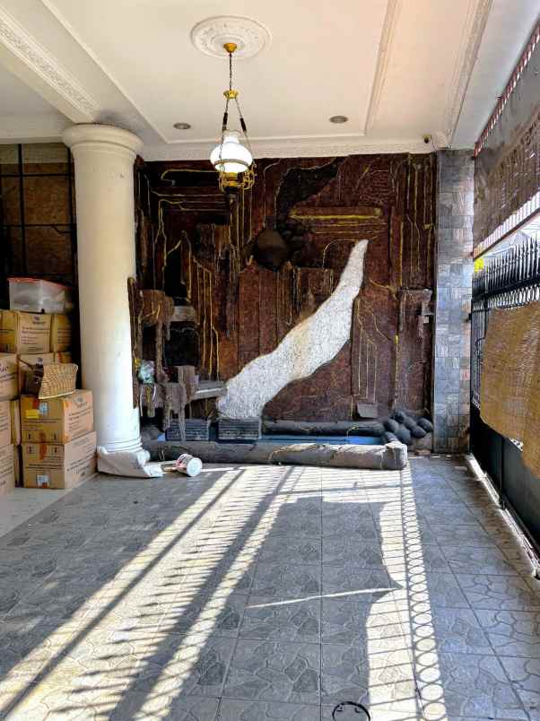 rumah mewah 2 5 lantai di bambu apus jakarta timur