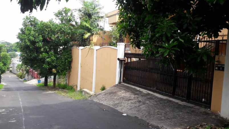 rumah mewah 2 lantai bukit sari semarang