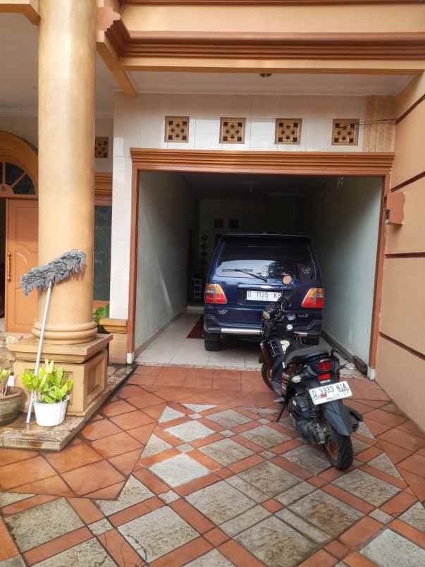 rumah mewah 2 lantai di sukup baru ujungberung bandung