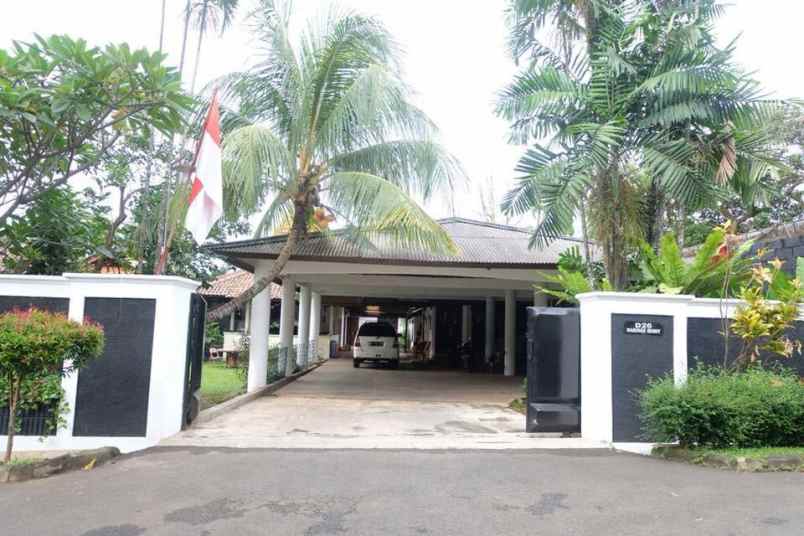 rumah mewah asri di jakarta selatan