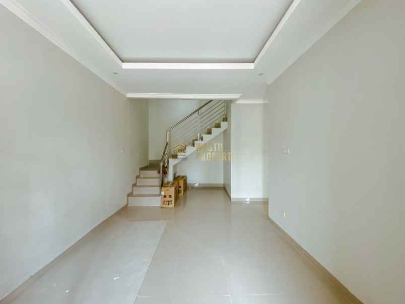 rumah mewah luas 8 menit ke polsek piyungan