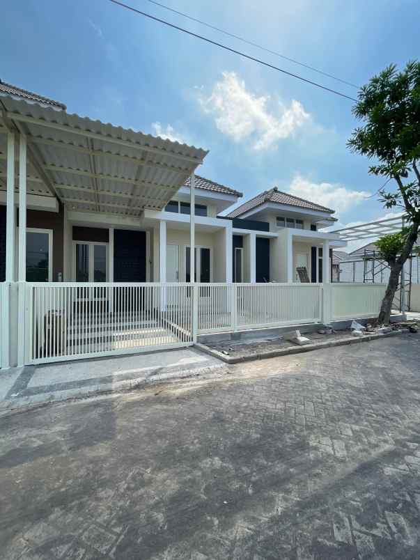 rumah milenial bisa custom denah di pandaan pasuruan