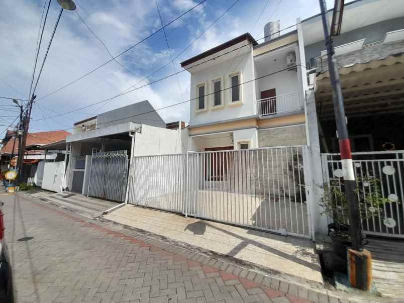 rumah minimalis darmo permai utara one gate system