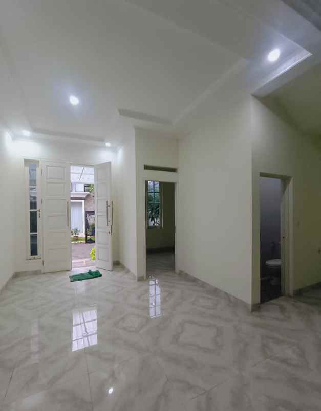 rumah minimalis modern siap huni area bintaro