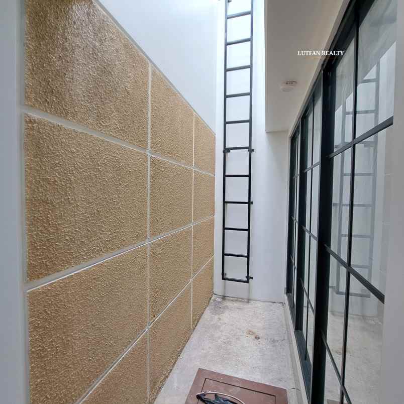 rumah modern minimalis dalam cluster dekat tol andara