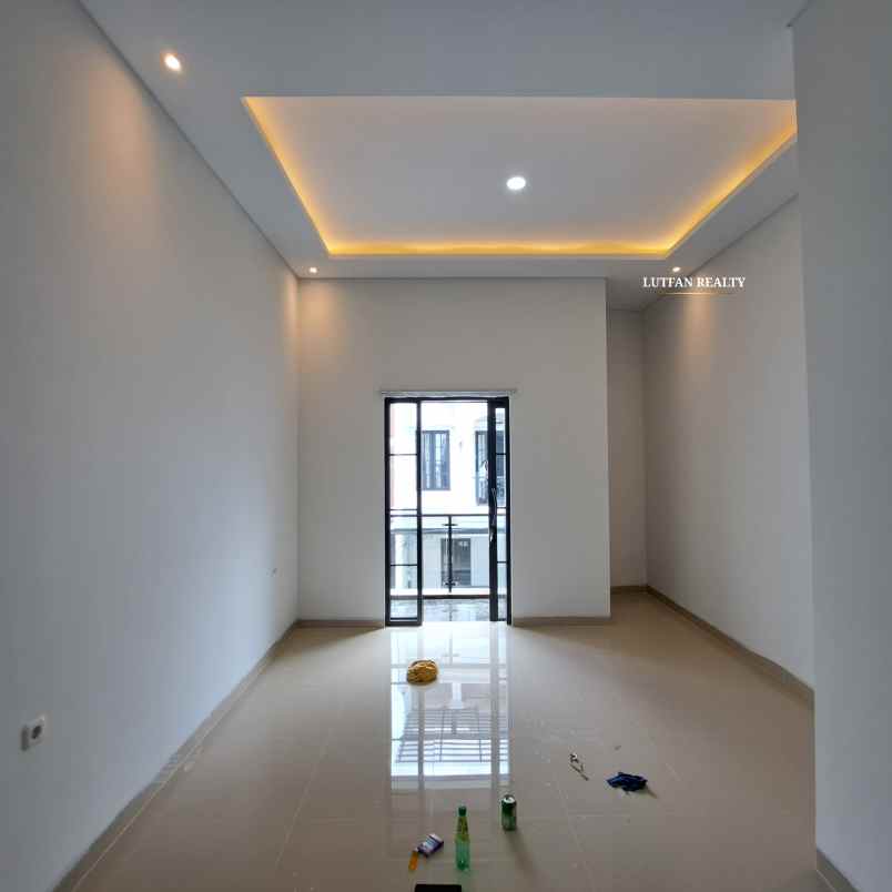 rumah modern minimalis dalam cluster dekat tol andara