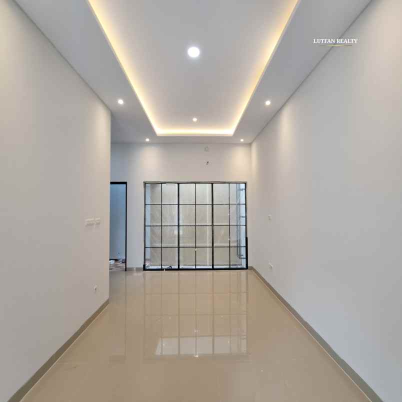 rumah modern minimalis dalam cluster dekat tol andara