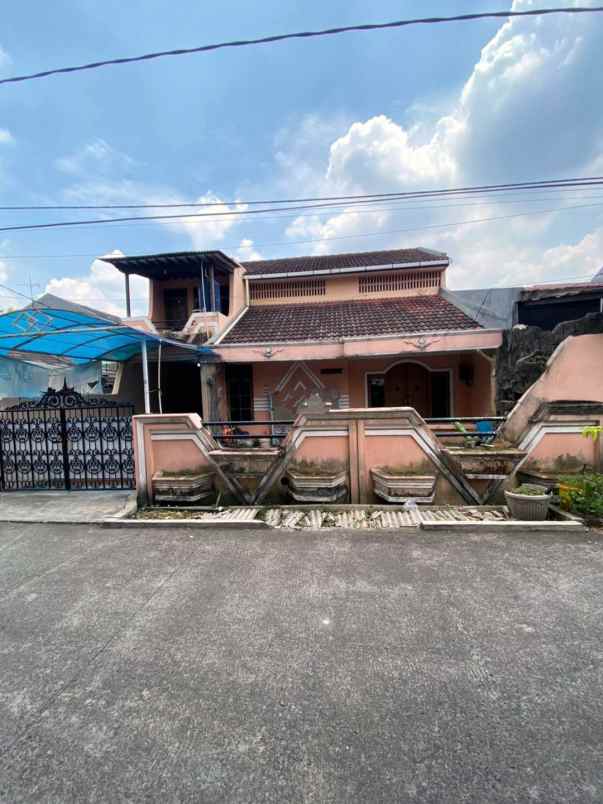 Rumah Di Perumahan Alam Indah Cipondoh Mp6787fi