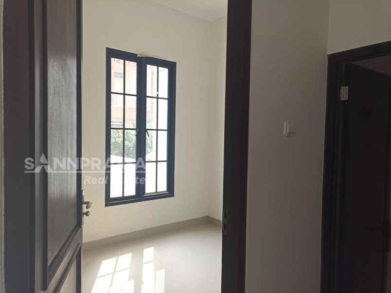 rumah ready 2 lantai dekat kawasan gdc cilodong tamtin