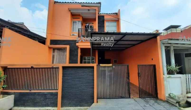rumah second 2 lantai strategis di depok utara