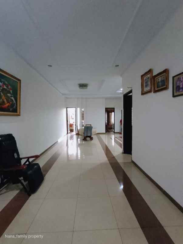 rumah second bagus dekat ke permata hijau jaksel