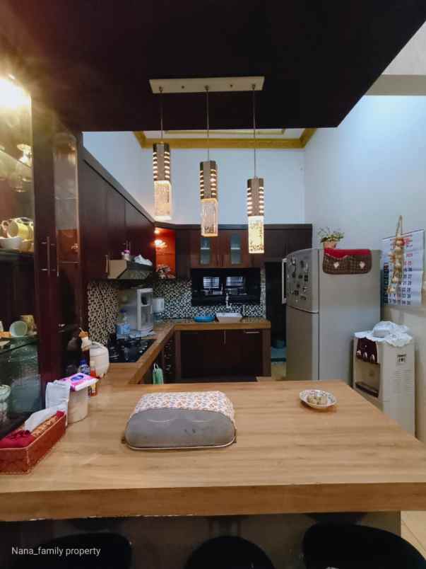 rumah second bagus dekat ke permata hijau jaksel