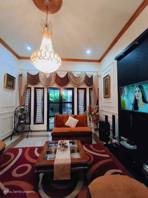 rumah second bagus dekat ke permata hijau jaksel