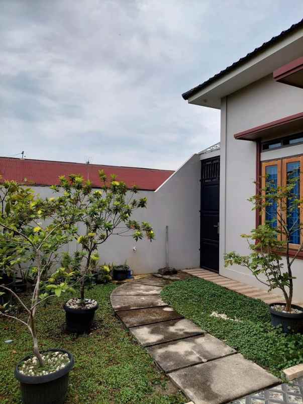 rumah second mewah di pekanbaru