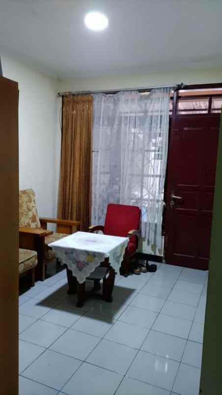 rumah second sangat terawat di tanjungsari antapani