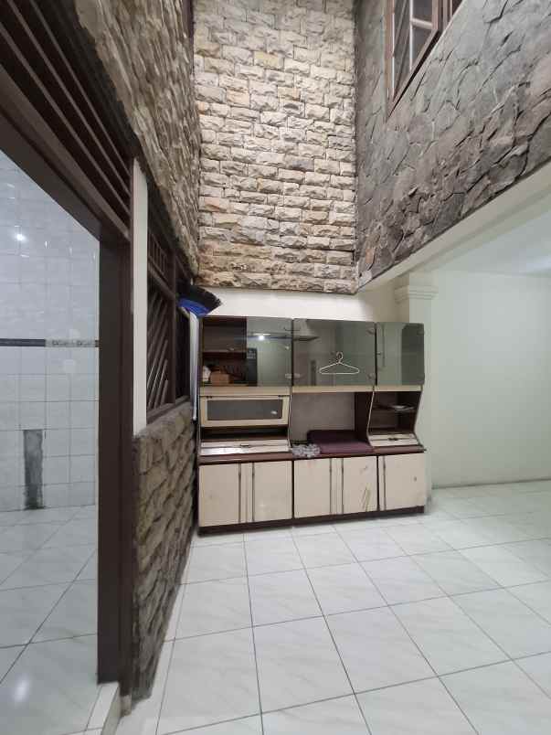 rumah secondary bebas banjir di pondok kopi jaktim