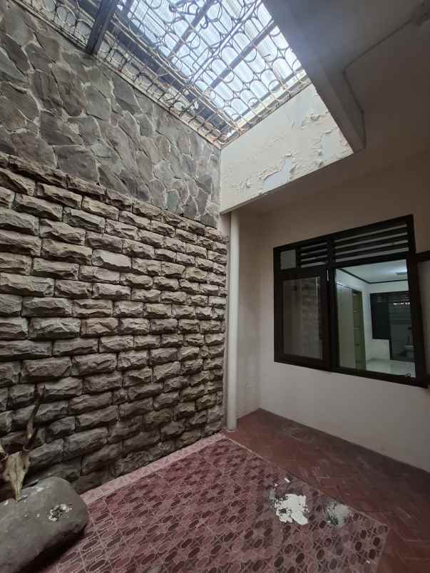 rumah secondary bebas banjir di pondok kopi jaktim