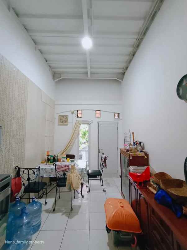 rumah secondary semi furnished di bintaro pesanggrahan