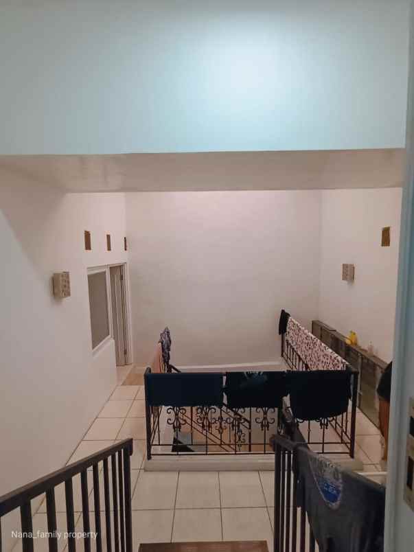 rumah secondary semi furnished di bintaro pesanggrahan