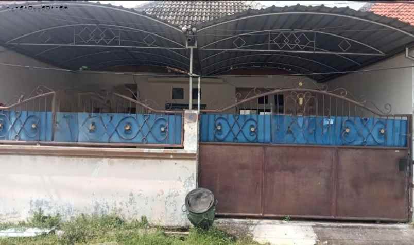 rumah setro hadap barat strategis