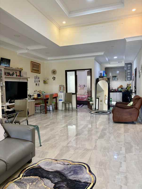 rumah siap huni cluster aralia harapan indah bekasi