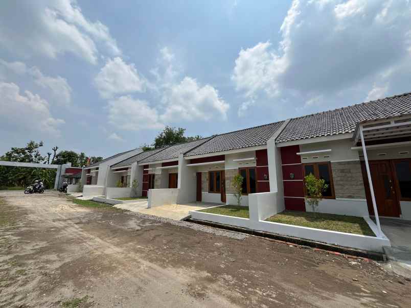 rumah siap huni cuma 235 juta dekat stasiun klaten