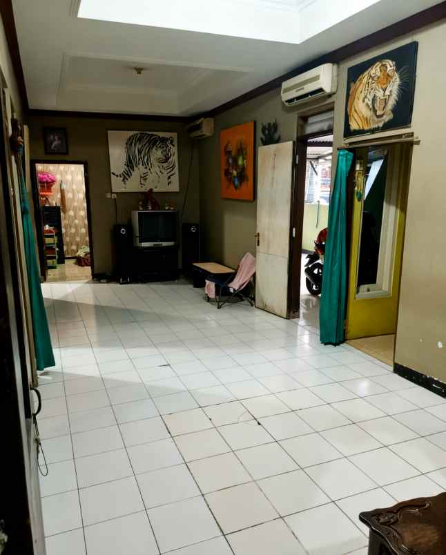 rumah siap huni dekat jalan ray