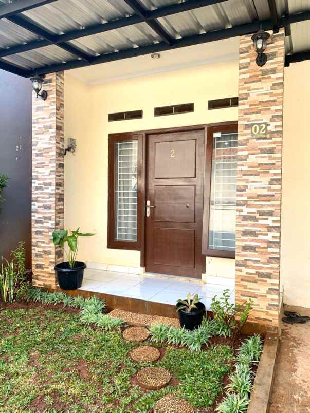 rumah siap huni semi furnish pd aren