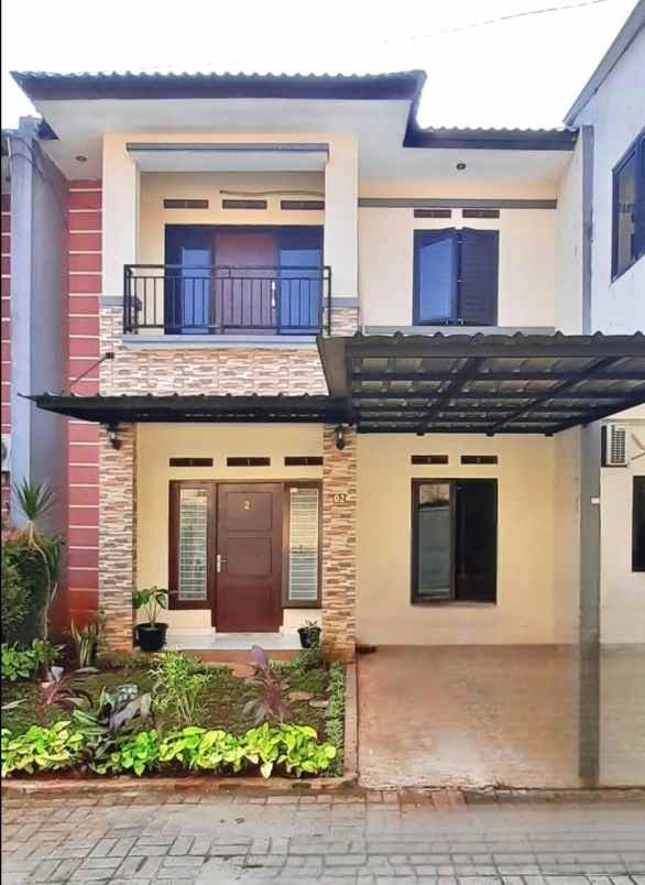 rumah siap huni semi furnish pd aren