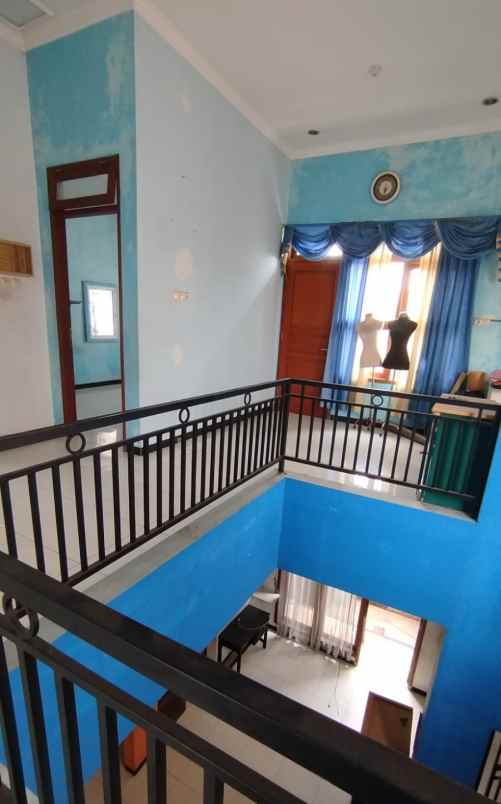 rumah sompok peterongan semarang