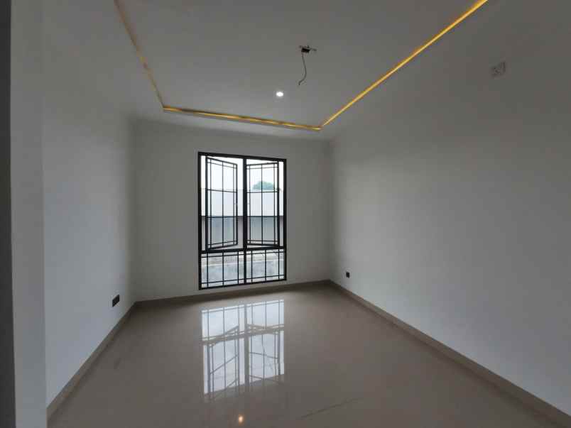 townhouse exclusive di kodau kota bekasi