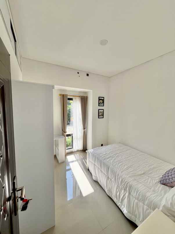 villa esperanza mezzanine 1 lantai 2 lantai