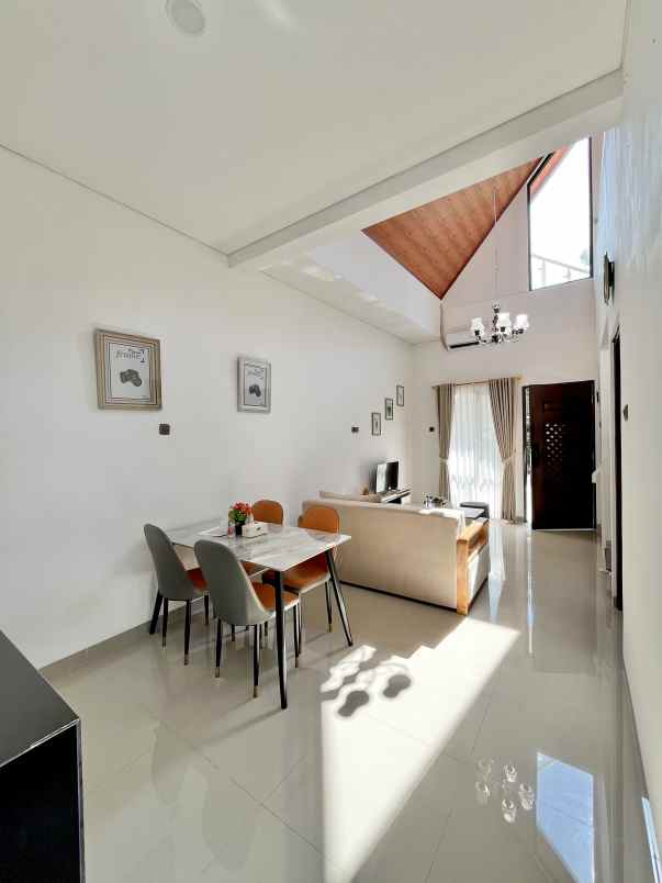 villa esperanza mezzanine 1 lantai 2 lantai