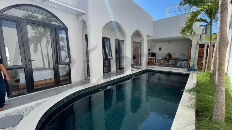 villa jalan yudistira seminyak bali