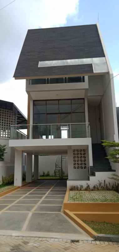 villa villa bandung indah